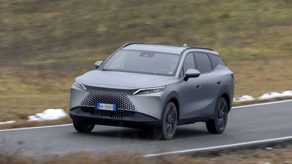 Omoda Omoda 7 SHS-P 1.5 tgdi phev Premium dht (4)