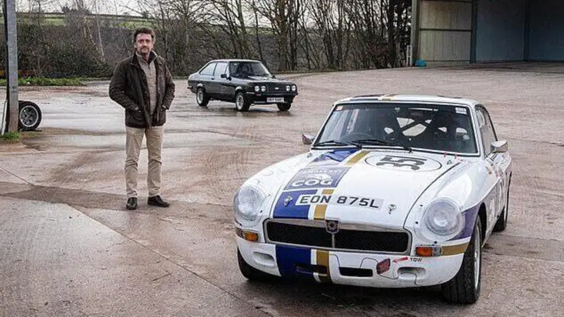 Richard Hammond mette all&rsquo;asta quattro auto iconiche di Top Gear: ecco quali 