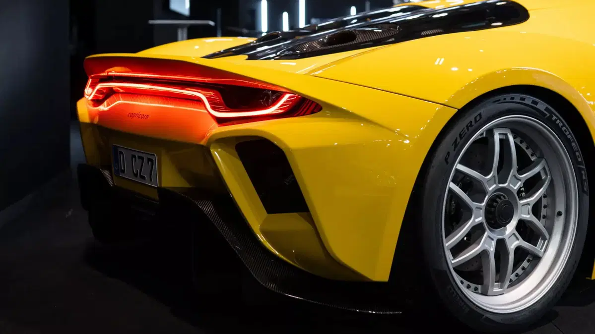 Capricorn 01 Zagato: la supercar analogica da oltre 900 CV che sfida l’era digitale (9)