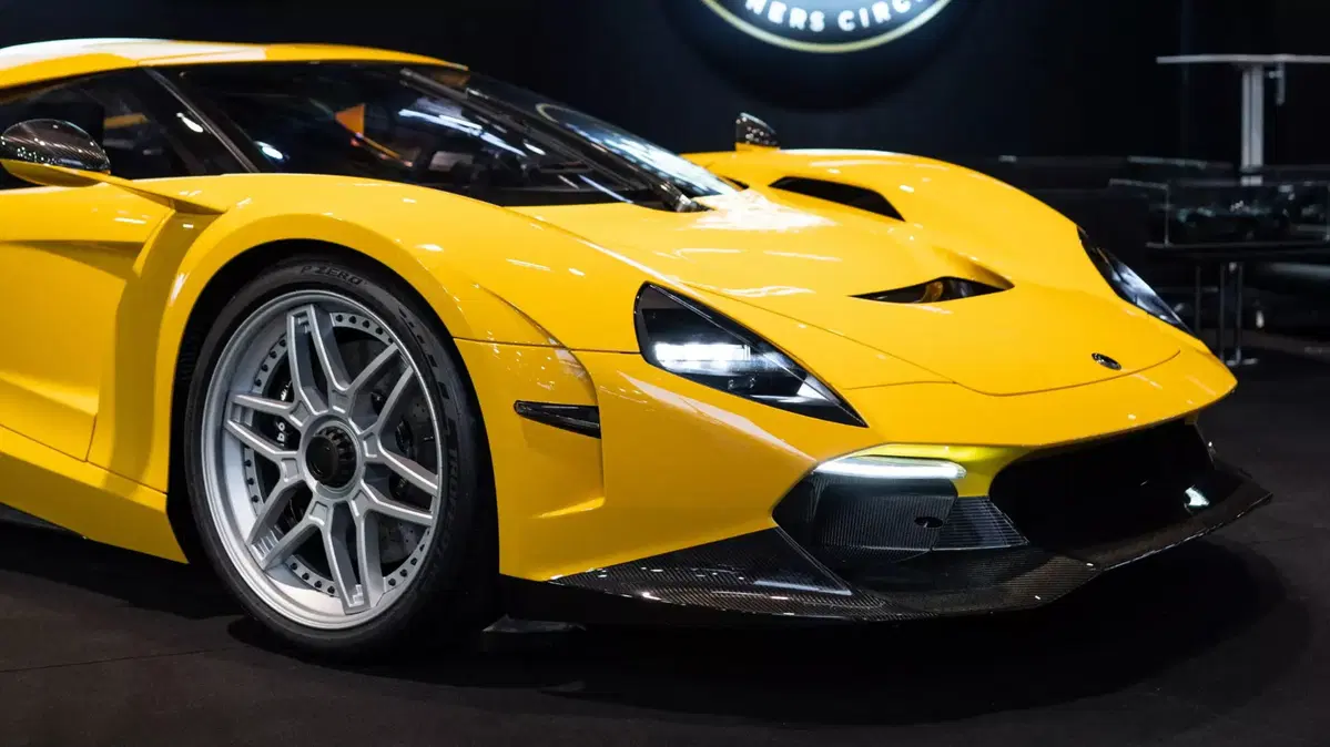 Capricorn 01 Zagato: la supercar analogica da oltre 900 CV che sfida l’era digitale (11)