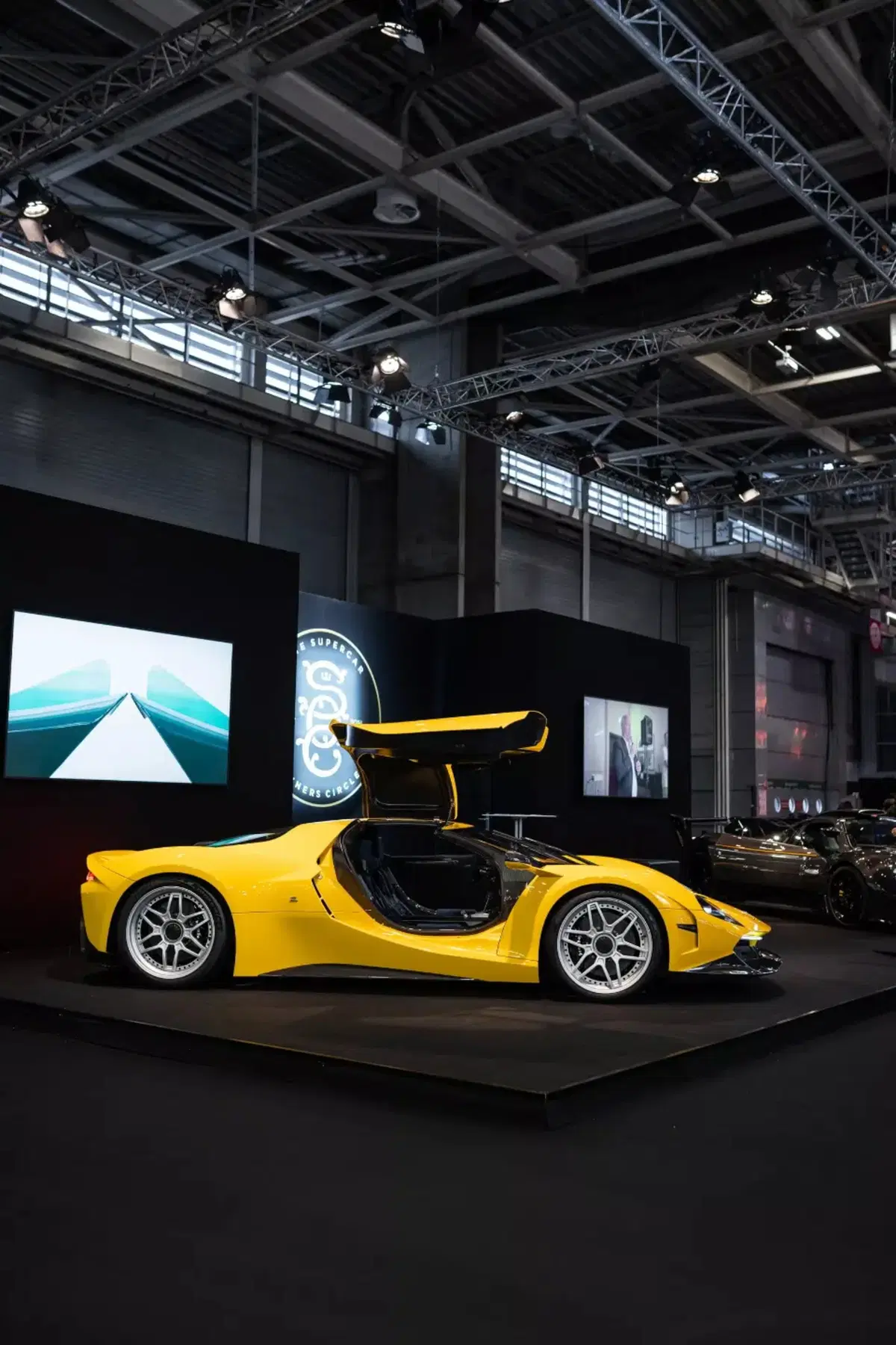 Capricorn 01 Zagato: la supercar analogica da oltre 900 CV che sfida l’era digitale (16)