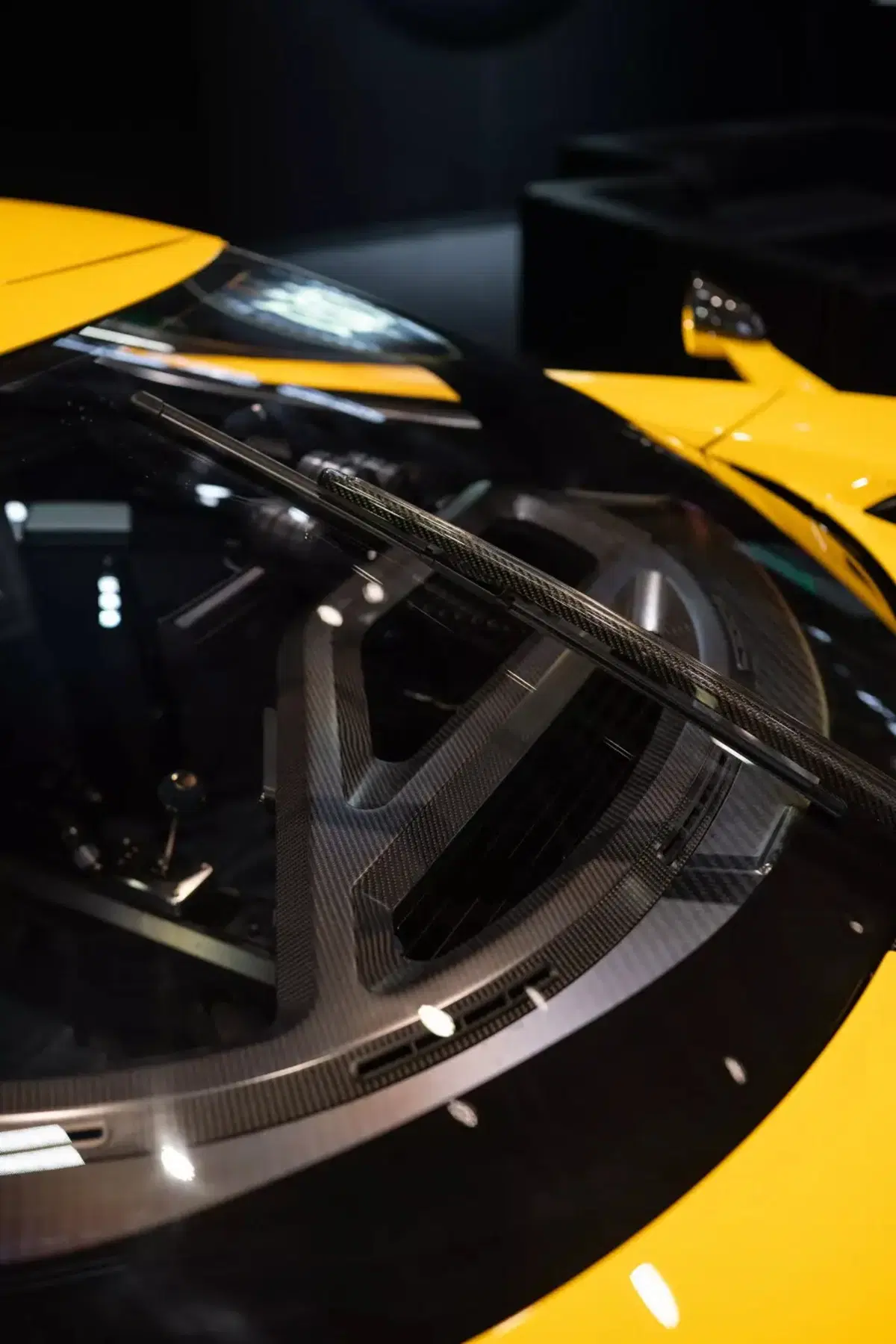 Capricorn 01 Zagato: la supercar analogica da oltre 900 CV che sfida l’era digitale (18)
