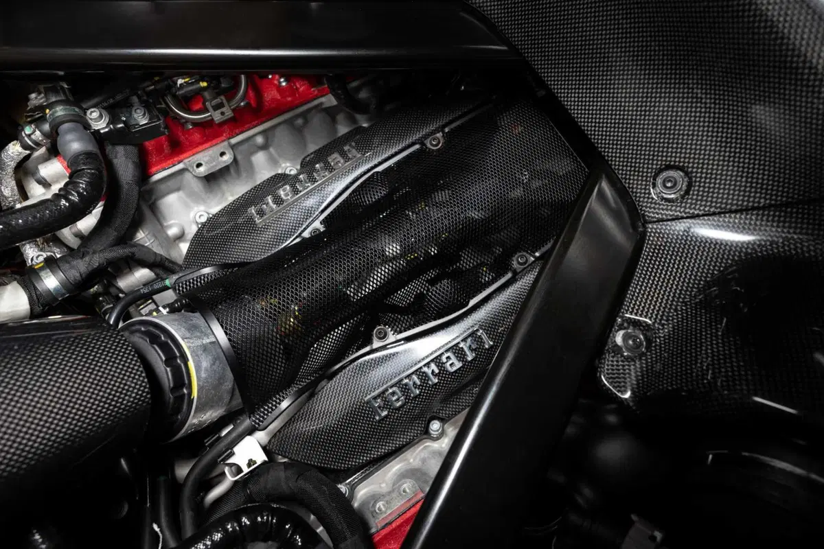 Ferrari 849 Testarossa: 1050 cavalli per la nuova regina ibrida di Maranello [VIDEO] (3)