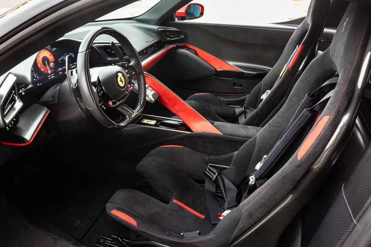 Ferrari 849 Testarossa: 1050 cavalli per la nuova regina ibrida di Maranello [VIDEO] (8)