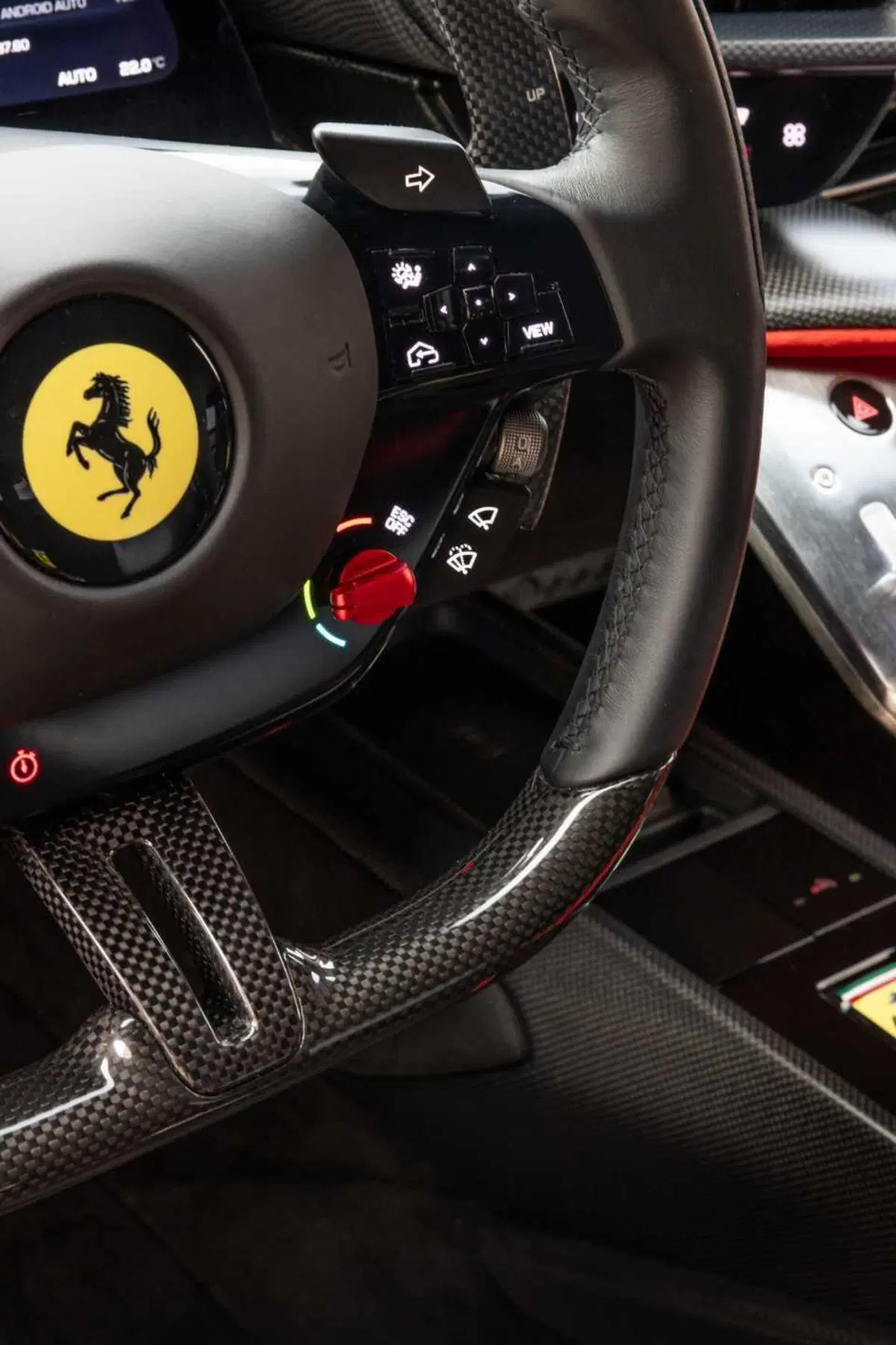 Ferrari 849 Testarossa: 1050 cavalli per la nuova regina ibrida di Maranello [VIDEO] (12)