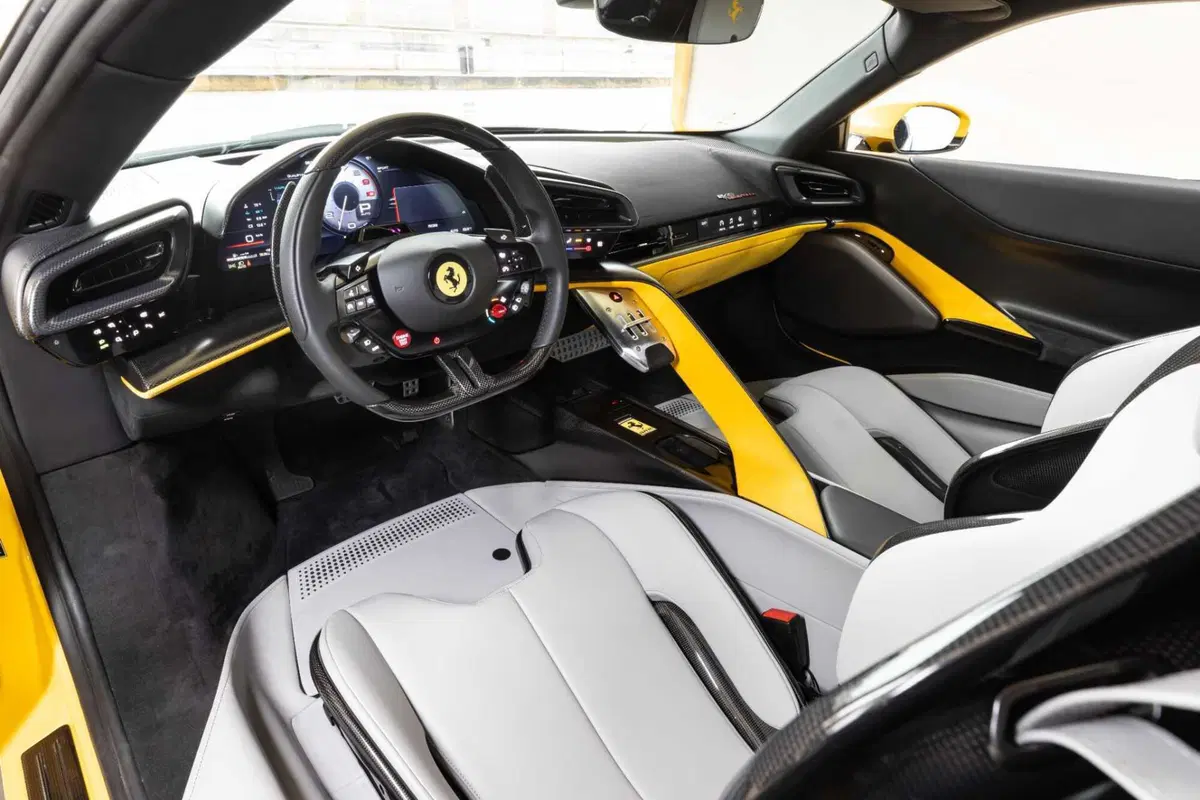 Ferrari 849 Testarossa: 1050 cavalli per la nuova regina ibrida di Maranello [VIDEO] (16)