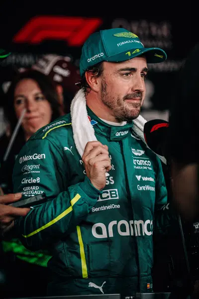 F1. &ldquo;Adrian Newey? Nota ogni dettaglio&rdquo;: Fernando Alonso loda l&rsquo;arma vincente di Aston Martin