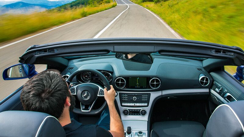 Mercedes-Benz SL restyling: come sono cambiati gli interni