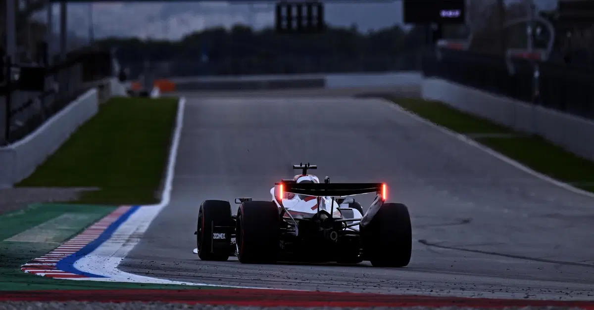 &ldquo;In qualifica dobbiamo alzare il piede&rdquo;: il lift and coast torna a tormentare la F1 2026 con i nuovi motori ibridi