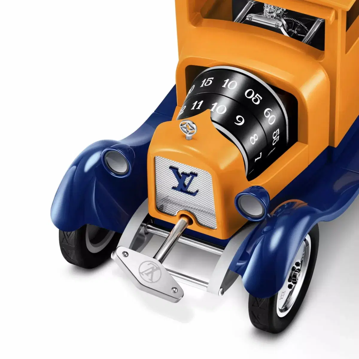 Louis Vuitton Camionnette: l’orologio da tavolo a forma di camion costa più di un’auto sportiva (3)