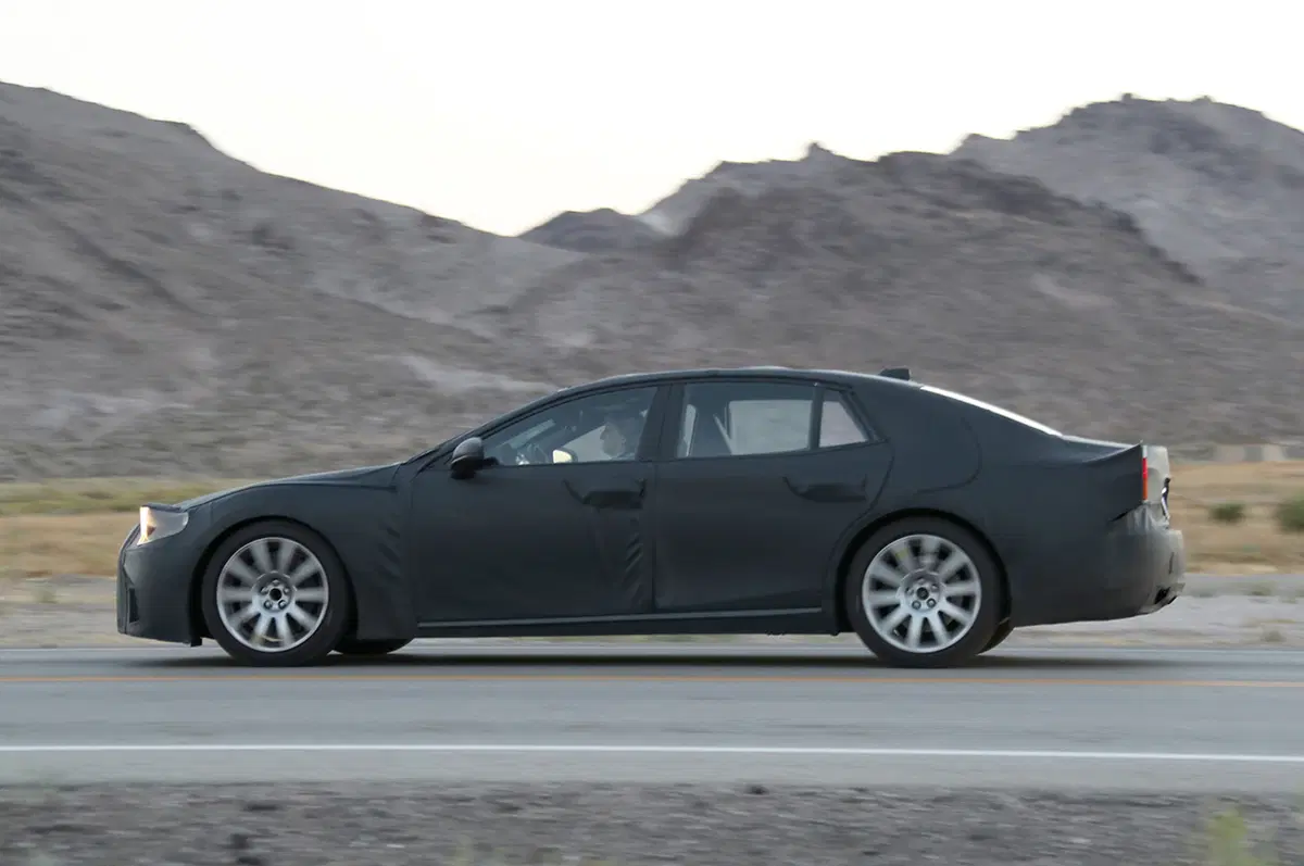 Nuova Lexus LS 2018: i primi scatti spia (9)