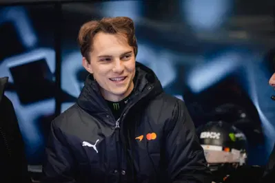 F1. &ldquo;Non sono qui per fare il bravo ragazzo, ma per vincere&rdquo;: Oscar Piastri lancia la sfida per il mondiale 2026. E delle papaya rules dice&hellip; 