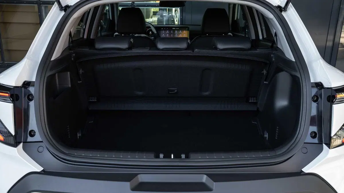 Pro e Contro Kia Stonic 2026: il mild hybrid da 115 CV sorprende (10)