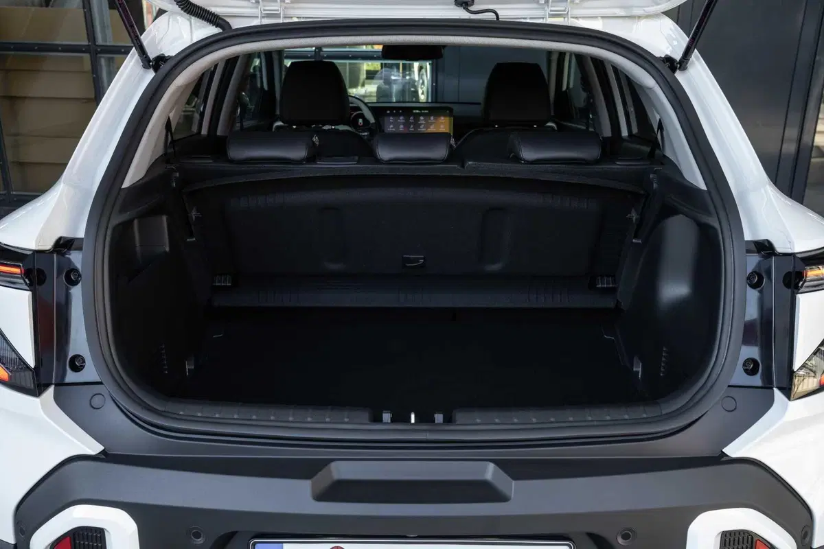 Pro e Contro Kia Stonic 2026: il mild hybrid da 115 CV sorprende (24)