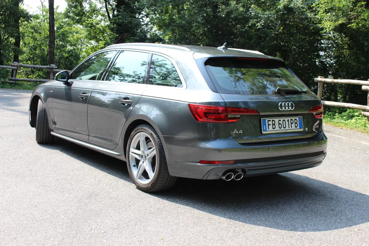 Audi A4 | Test drive #AMboxing (settimana 22-28 agosto) (11)