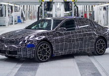 Nuova BMW i3 elettrica svelata: dettagli e immagini ufficiali