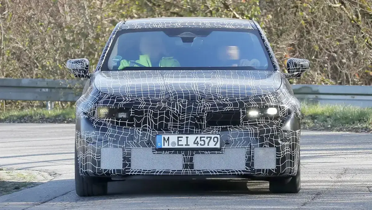 BMW Serie 3 termica: ecco le foto spia (5)