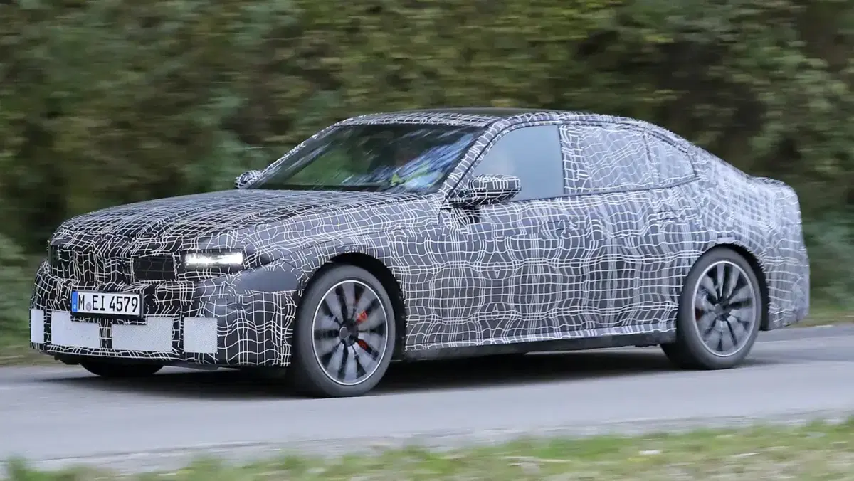 BMW Serie 3 termica: ecco le foto spia (8)