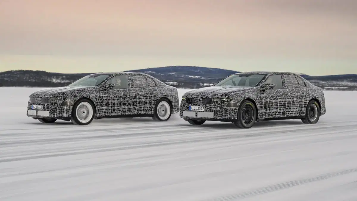 Nuova BMW i3 elettrica svelata: dettagli e immagini ufficiali (4)
