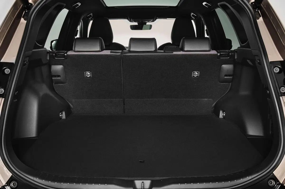Toyota RAV4: la sesta generazione è tutta nuova (5)