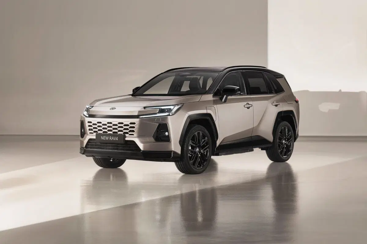 Toyota RAV4: la sesta generazione è tutta nuova