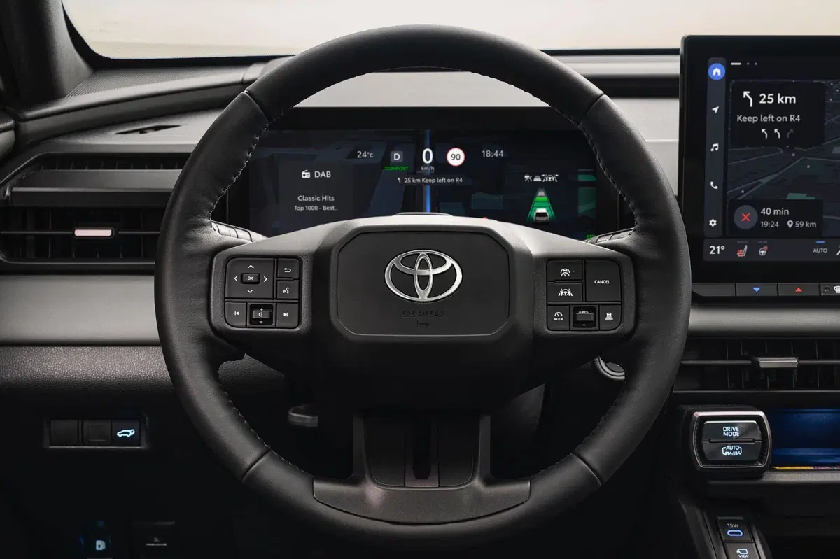 Toyota RAV4: la sesta generazione è tutta nuova (8)