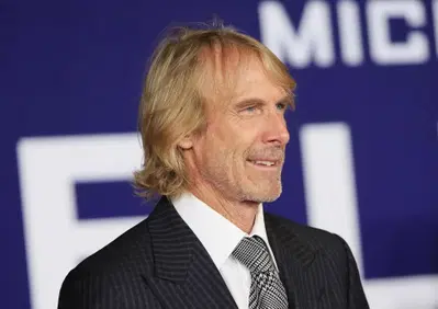 F1 2026. Cadillac svela la livrea al Super Bowl, poi Michael Bay fa causa da 1,5 mln per frode: cosa è successo