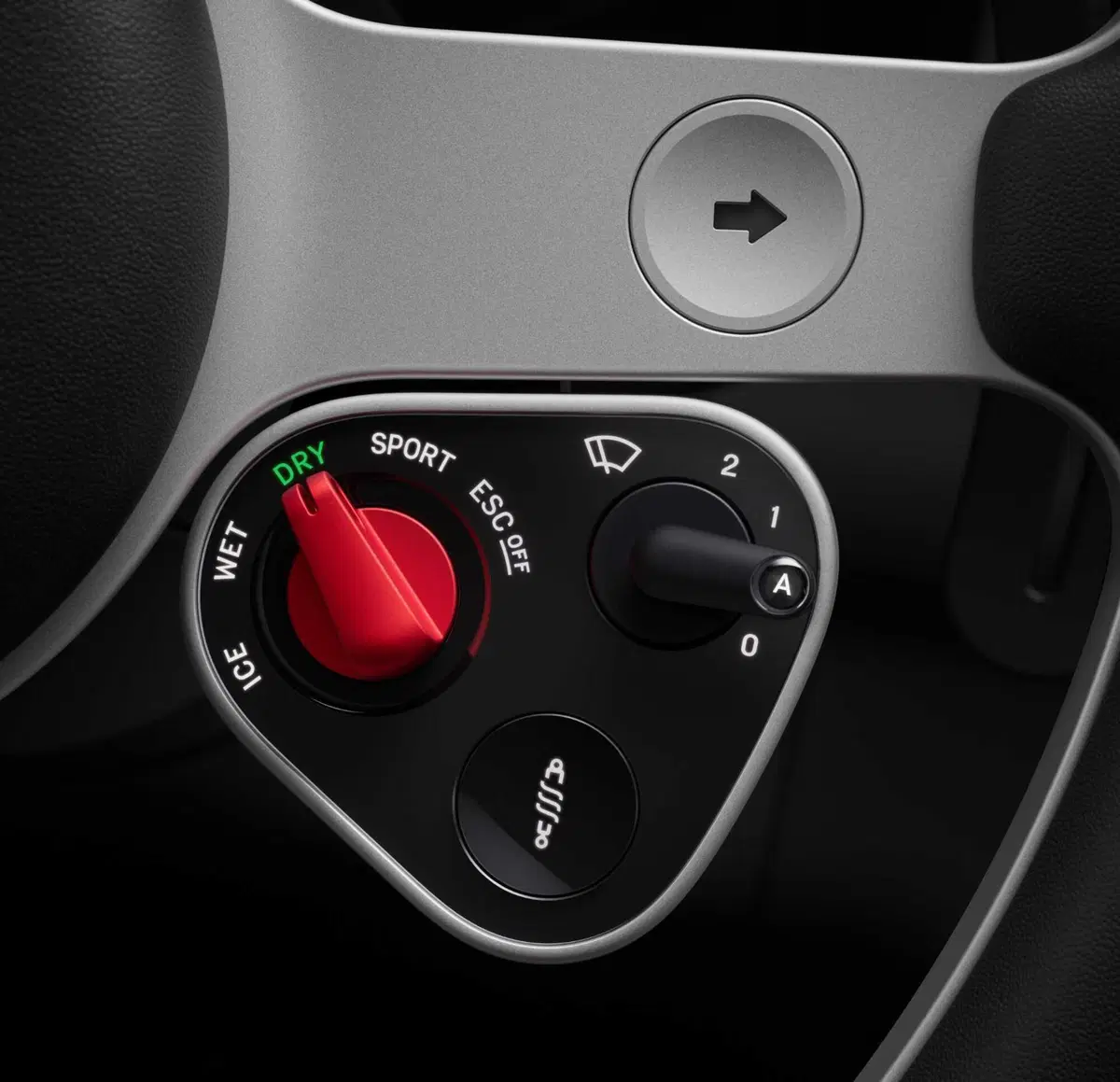 Ferrari Luce: gli interni della nuova elettrica, disegnati dall'ex designer di Apple Jony Ive [VIDEO] (4)