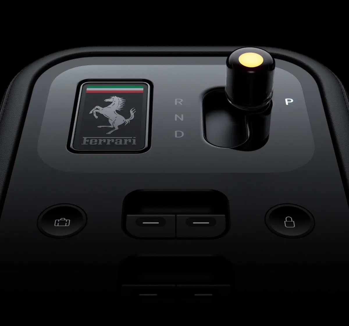 Ferrari Luce: gli interni della nuova elettrica, disegnati dall'ex designer di Apple Jony Ive [VIDEO] (6)