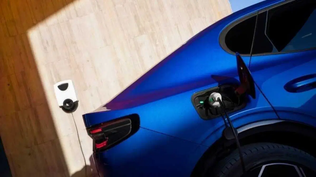 È il nostro modo di competere e vincere contro la Cina": Ford adotta il metodo Tesla e rilancia la sfida elettrica
