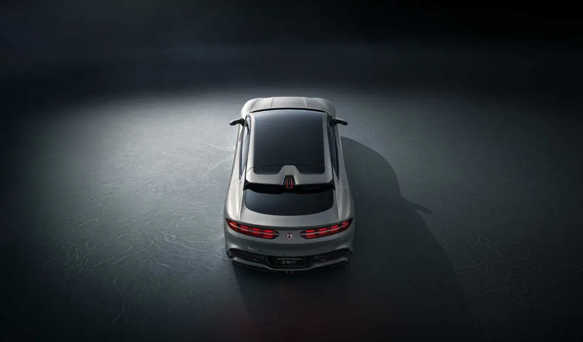 BYD Denza Z9 GT 2026: la berlina cinese da 1.140 CV che sfida Porsche Panamera  (9)