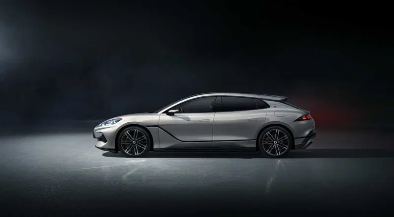 Denza Z9 GT