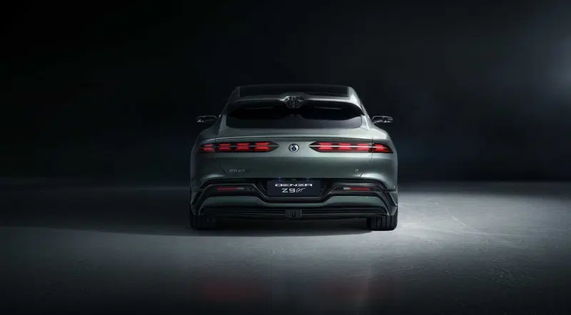 Posteriore Denza Z9 GT