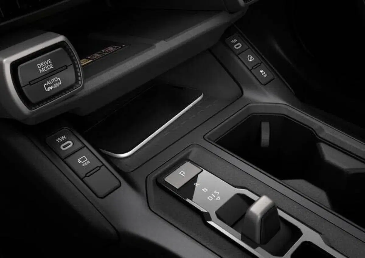 Ecco la nuova Suzuki Across Plug-In Hybrid: efficienza, sicurezza e trazione integrale (6)