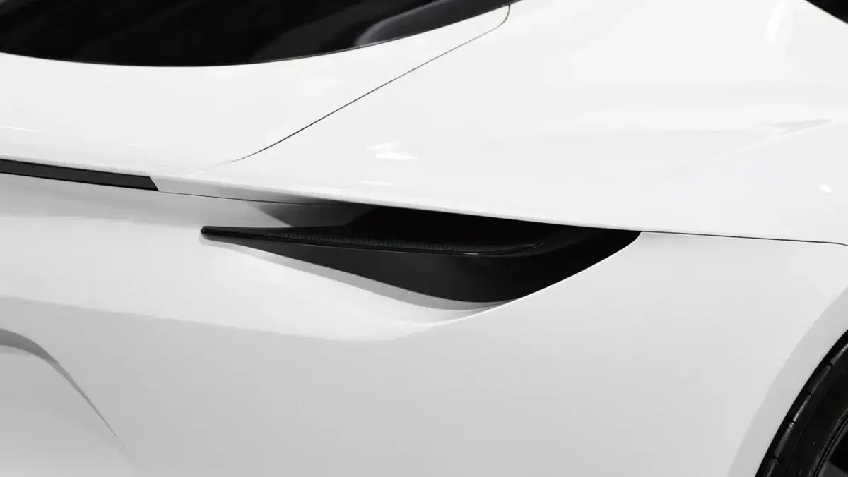 Tesla Roadster, l’attesa sta per finire: reveal in pista ad aprile dopo oltre dieci anni di sviluppo (4)