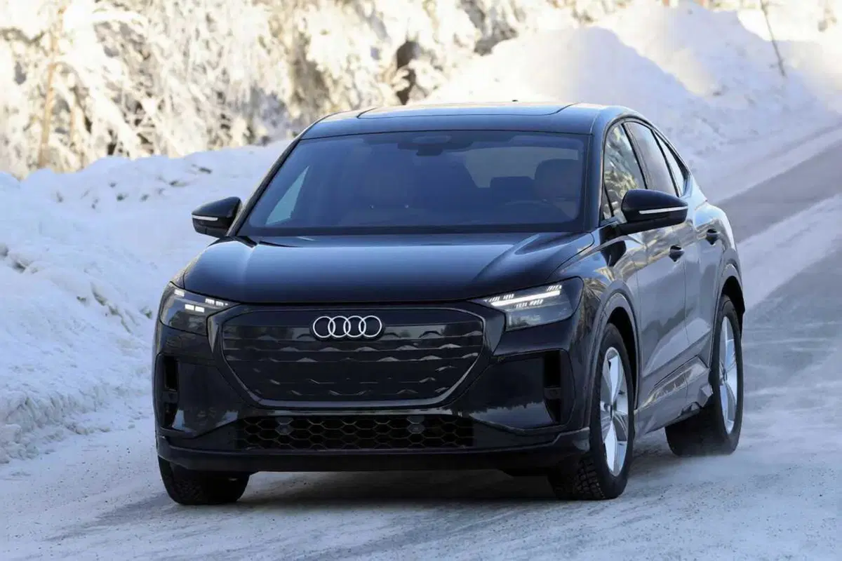 Nuova Audi Q4 e-tron 2026: il restyling nasconde più di quanto sembri (4)