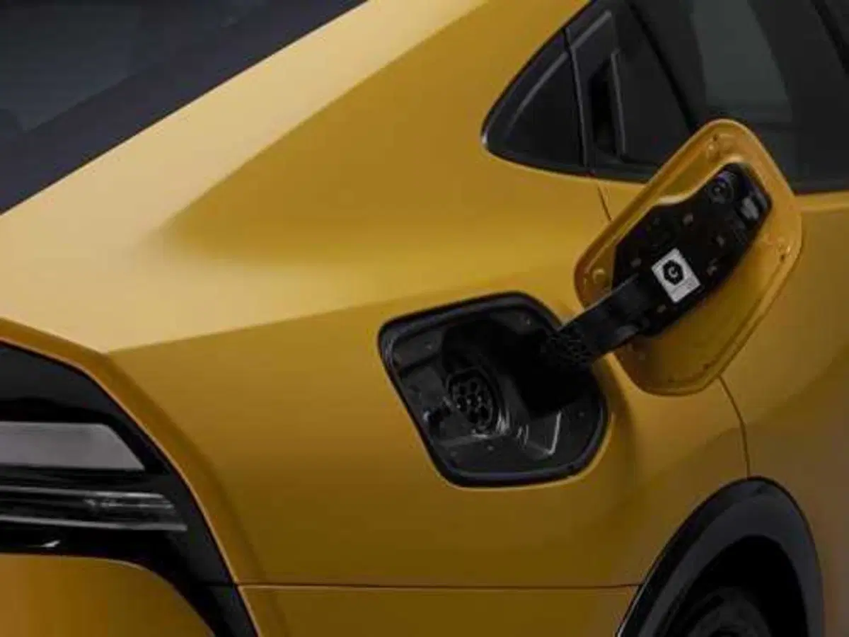 Toyota Prius 2023 di QUINTA generazione: cambia tutto e in MEGLIO
