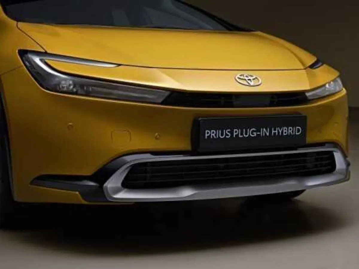 Toyota Prius 2023 di QUINTA generazione: cambia tutto e in MEGLIO (3)