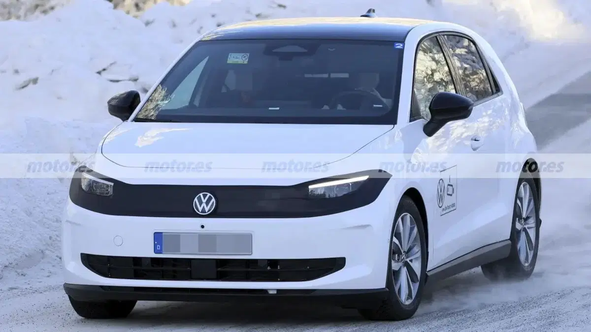 Volkswagen ID. Polo R-Line: prime foto spia svelano la compatta elettrica pronta per l’Europa