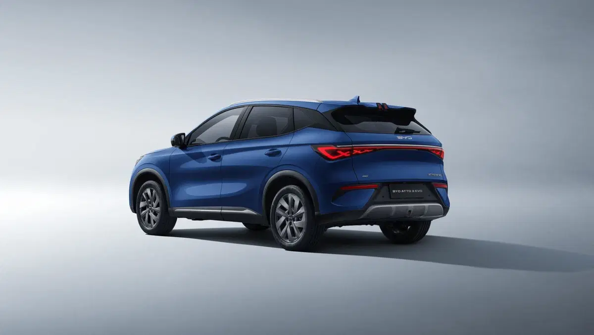 BYD Atto 3 EVO: cambia poco fuori, ma tanto sotto la carrozzeria | Caratteristiche, allestimenti e prezzi (4)