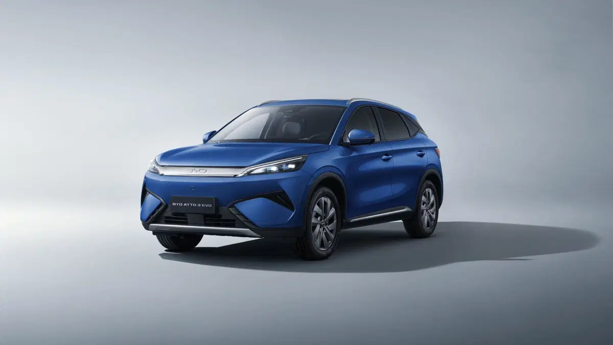 BYD Atto 3 EVO: cambia poco fuori, ma tanto sotto la carrozzeria | Caratteristiche, allestimenti e prezzi (6)
