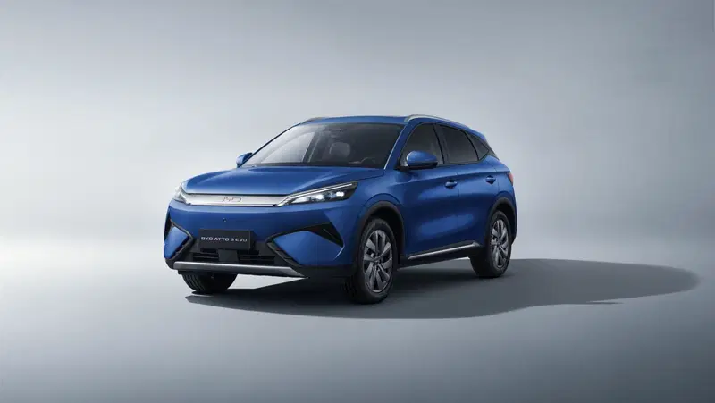 BYD Atto 3 EVO: cambia poco fuori, ma tanto sotto la carrozzeria | Caratteristiche, allestimenti e prezzi