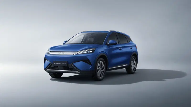 BYD Atto 3 EVO: cambia poco fuori, ma tanto sotto la carrozzeria | Caratteristiche, allestimenti e prezzi