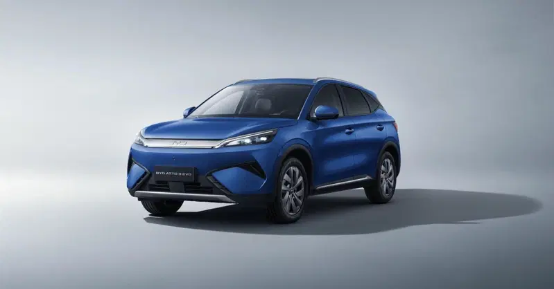 BYD Atto 3 EVO: cambia poco fuori, ma tanto sotto la carrozzeria | Caratteristiche, allestimenti e prezzi