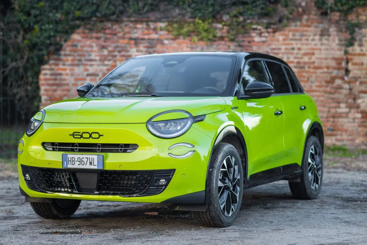 Fiat 600 Sport Milano Cortina 2026: quando il crossover si veste da Olimpiade (3)