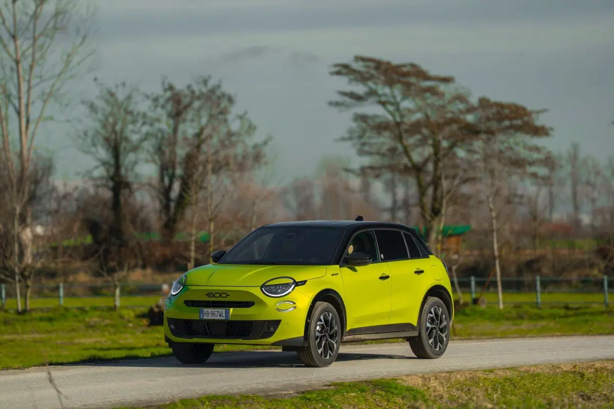 Fiat 600 Sport Milano Cortina 2026: quando il crossover si veste da Olimpiade (9)