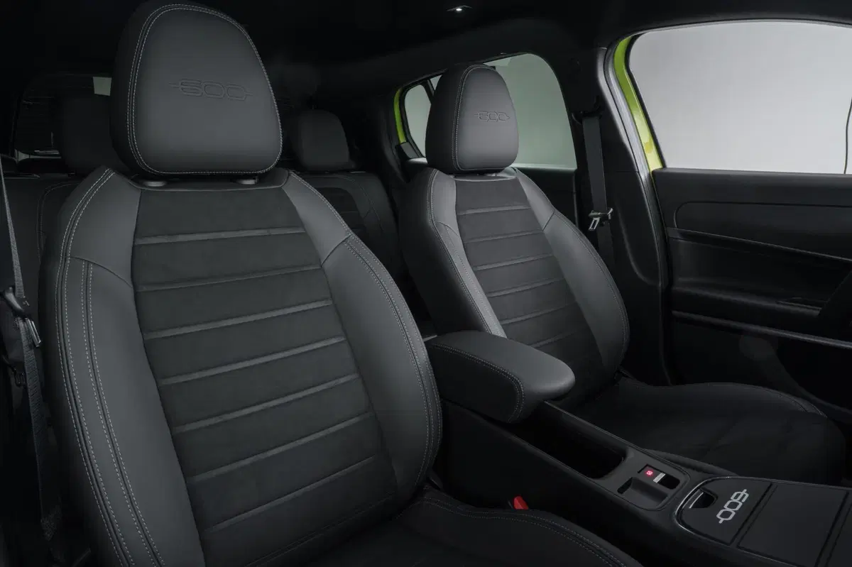 Fiat 600 Sport Milano Cortina 2026: quando il crossover si veste da Olimpiade (17)