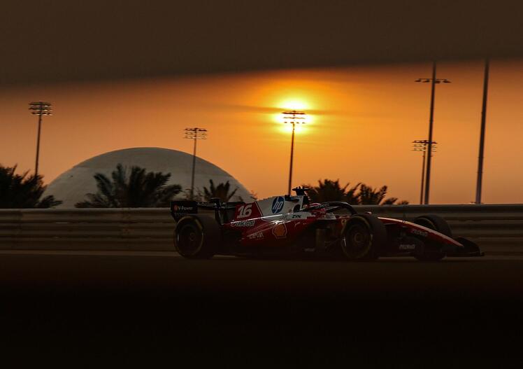 F1 2026, notte di fuoco in Bahrain: Norris vola, esplode il caso Mercedes, Ferrari instabile. Cos’è successo nel Day 1 di Sakhir