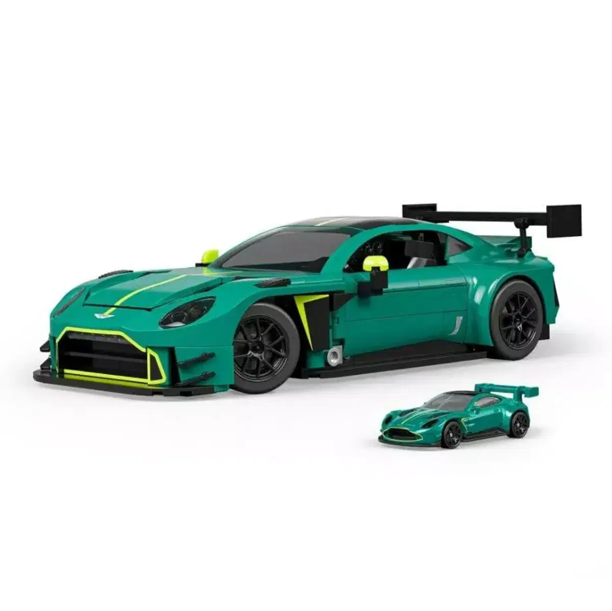 Finalmente puoi permetterti una Aston Martin Vantage GT3 senza ipotecare casa (3)