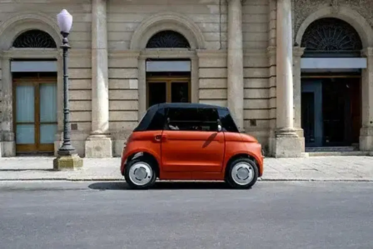 Fiat Topolino Corallo: pi&ugrave; colore, pi&ugrave; tecnologia e nuova gamma per la micromobilit&agrave; urbana elettrica